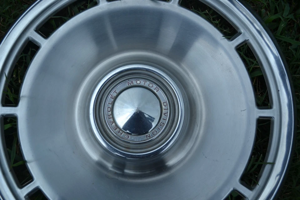 LOTE 4 TAPACUBOS CHEVROLET 1971 1972 14" PULGADAS CUBIERTAS RUEDA CAMARO CHEVELLE NOVA Foto 3 de 4