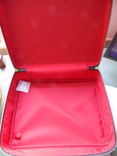 Estee Lauder Red Vanity Case, Brand New, Never Used - Picture 4 of 4