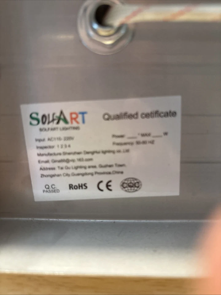 Lámparas de tocador LED modernas con detalles de cristal Foto 2 de 3