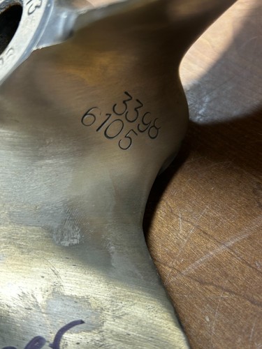 Refurb. 13 x 13 OJ Legend Propeller Prop .090" Cupped Bronze 1" Taper Bore #1021 - Foto 4 di 7
