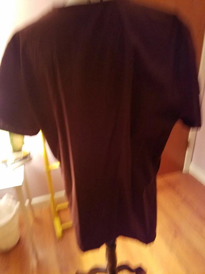 Top y pantalón SB Scrubs talla XG XL marrón. Juego. Nuevo. Excelente estado. Foto 3 de 4