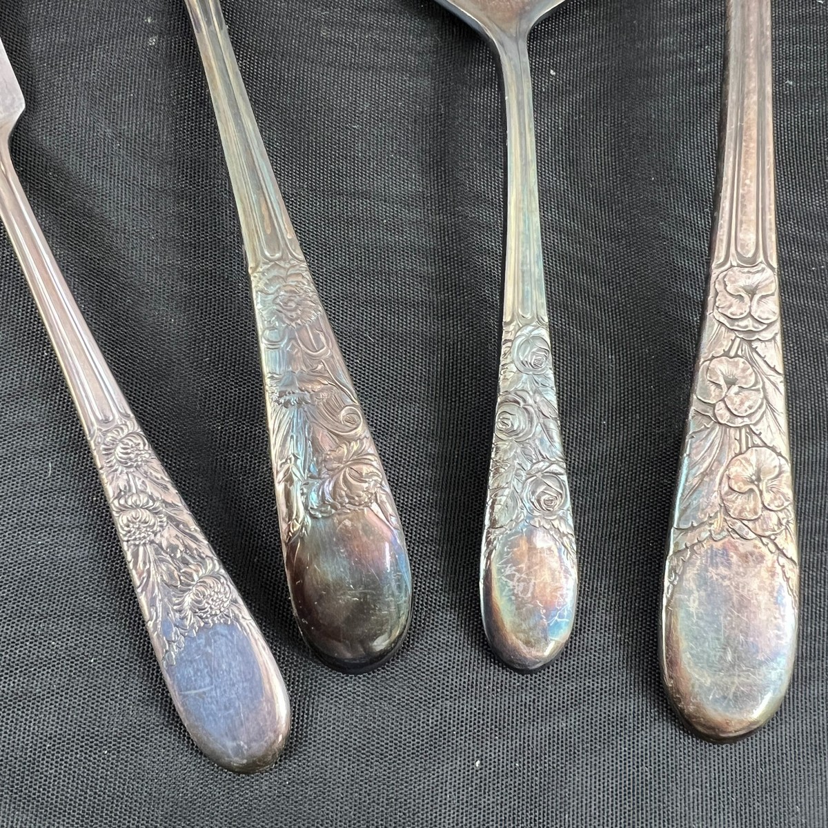 Wallace Plate Silver Inset Silverplate 1933 NINE FLOWERS - 6