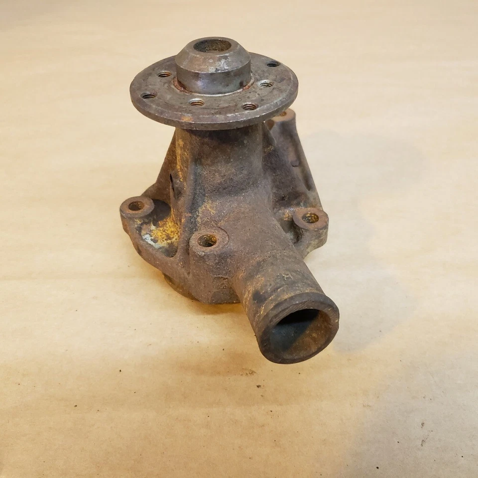MG MGB 1974.5-1980 Original Engine Water Pump  12H4468 OEM - Image 4 of 4