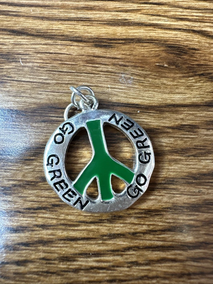 Dije colgante verde Go de 1" Foto 2 de 2
