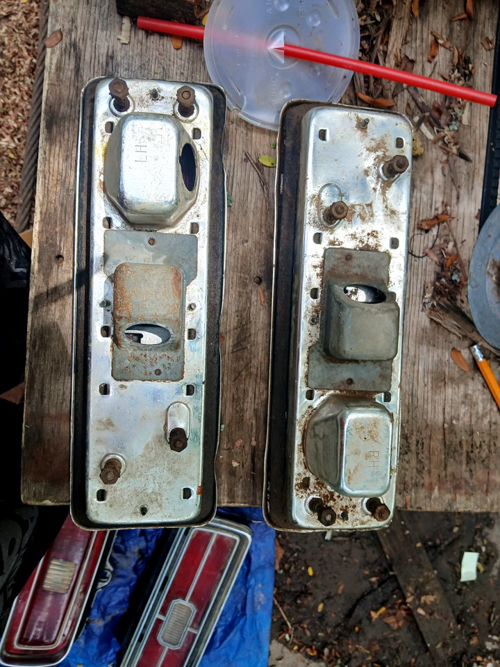 MONTAJE DE LUZ TRASERA DERECHA IZQUIERDA PARA CHEVROLET II NOVA 1970 1971 OEM Foto 3 de 3