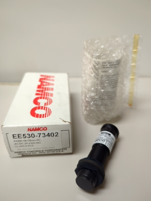 NAMCO EE530-73402 Proximity Sensor Switch Weld Field Immune-New In Box img