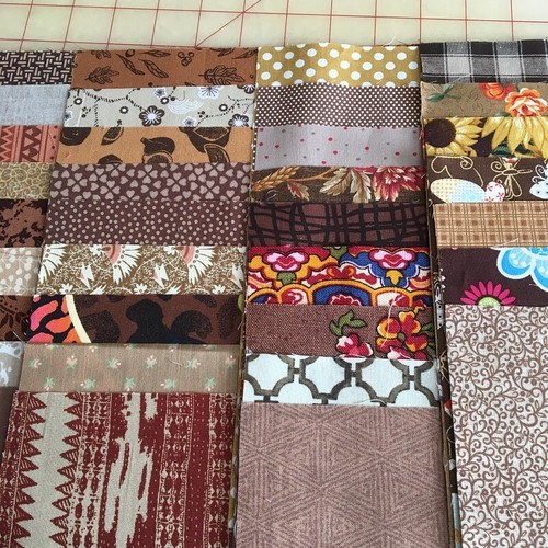 Quilt / Quilting Tiny 1.5"  Squares - Assorted Cottons - 200+ Pcs - Picture 2 of 5