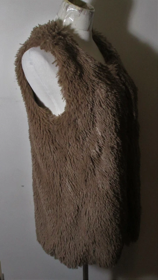 BETSEY JOHNSON Brown Faux Fur Vest Size M - Image 3 of 4