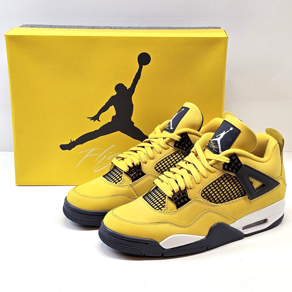 Jordan 4 Retro Lightning US Men's Size 10 CT8527-700 New Jordan 4 Retro Lightning US Men's Size 10 CT8527-700 New