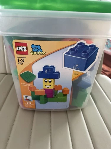 Vintage Lego Quatro 5357 - 71 Pieces + Bucket With Baseplate Lid - Discontinued