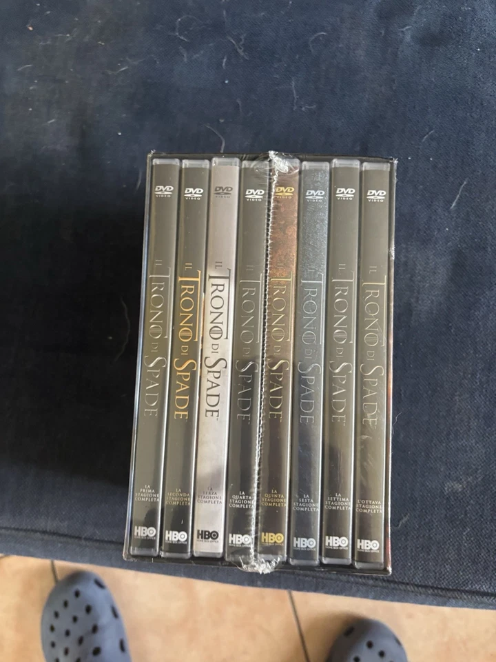 Trono di Spade (Blu-Ray) Nuovo Sigillato - Immagine 2 di 4