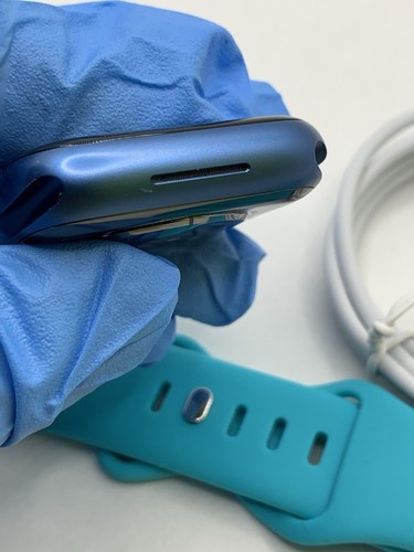 Apple Watch Series 7 GPS + WiFi 41MM Blue Aluminum Case - Photo 7 sur 9