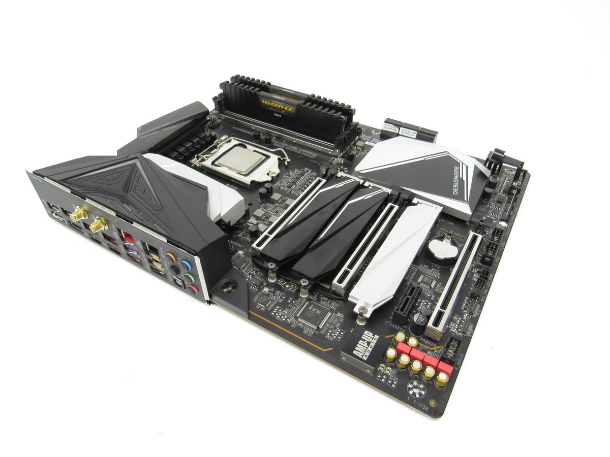 Gigabyte Z490 Vision D MotherBoard Intel i9-10900K 32GB DDR4
