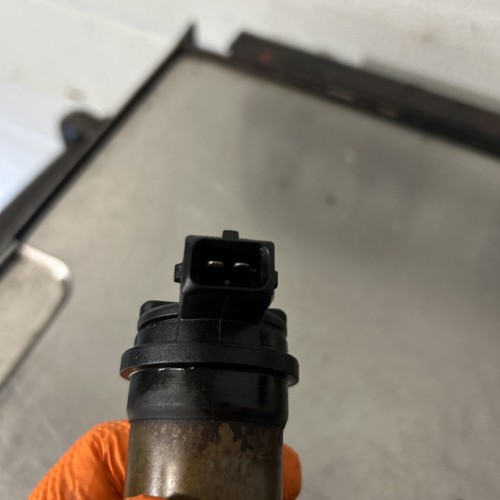 BMW E46 3 series N42 N45 N46 - Camshaft Cam Vanos VVT Oil Pressure Solenoid x1 Z - Picture 4 of 6