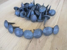 50 HAMMERED NAILS CLAVOS PEGS HAND FORGED MEDIEVAL TACKS 1" ROUND