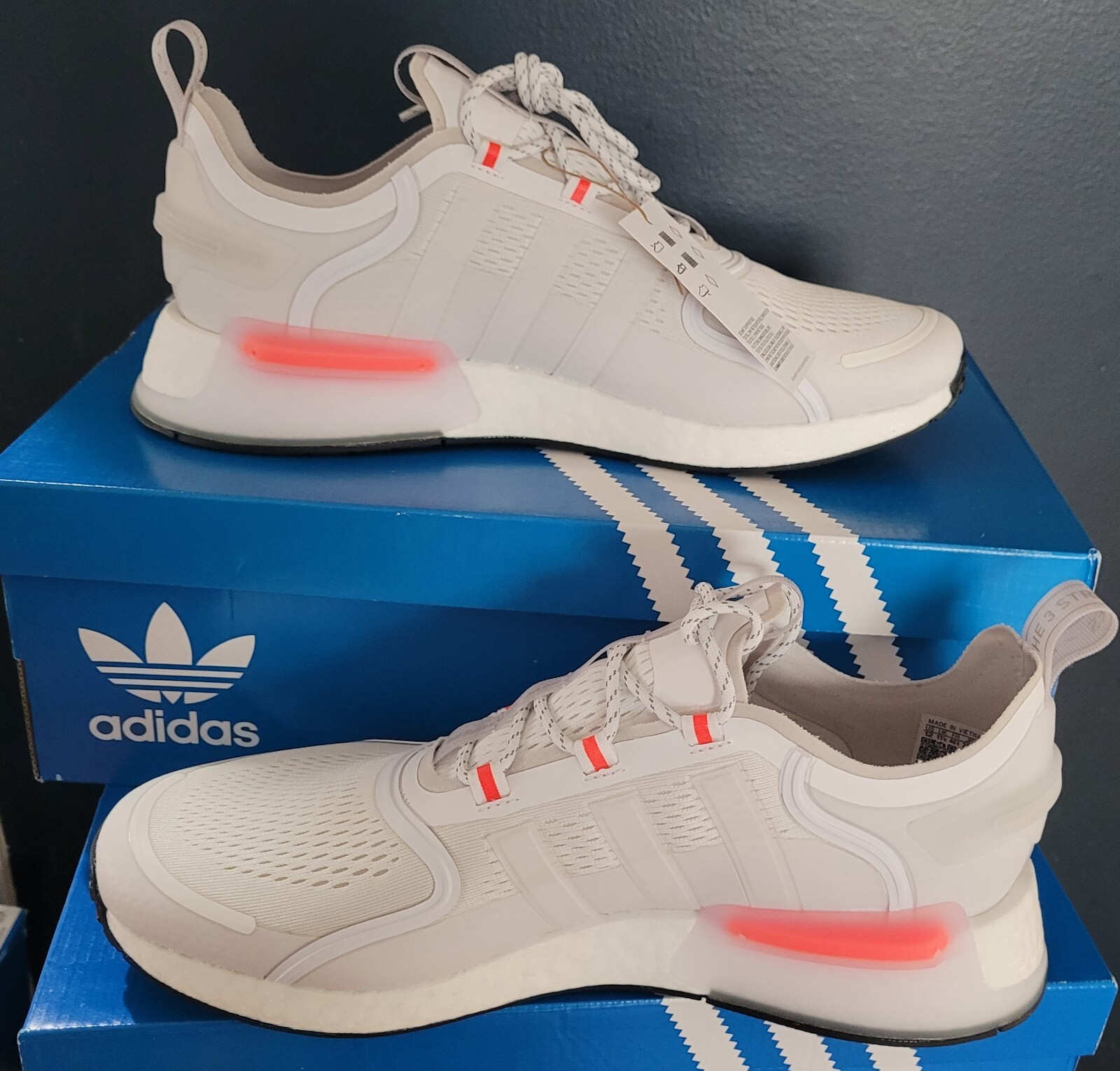 NEW AUTHENTIC ADIDAS ORIGINALS NMD_V3 "CLOUD WHITE CORE BLACK"  SHOES US 12 image 6