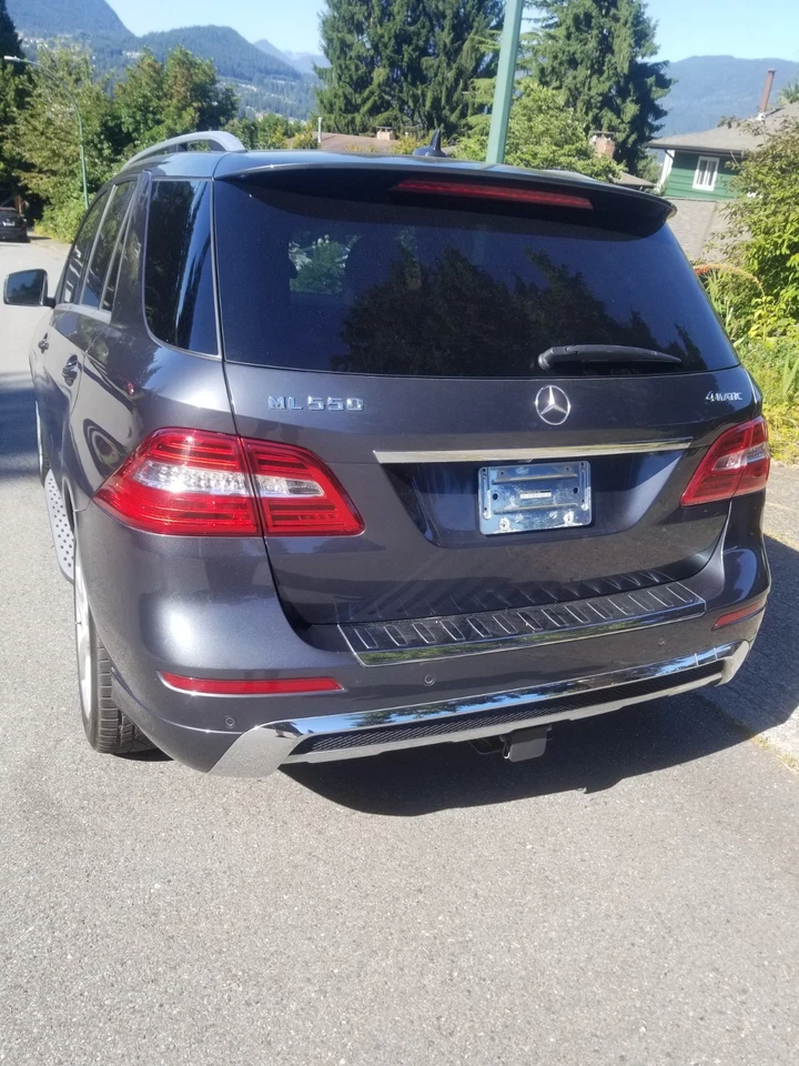 Mercedes-Benz: M-Class 4 MATIC - Image 2 of 4