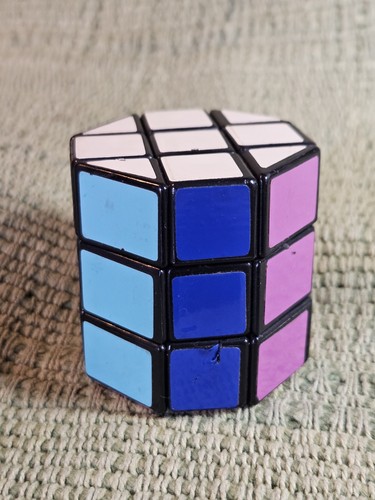 Vintage Rubik's Style Octagonal Barrel Puzzle Cube - Picture 3 of 24