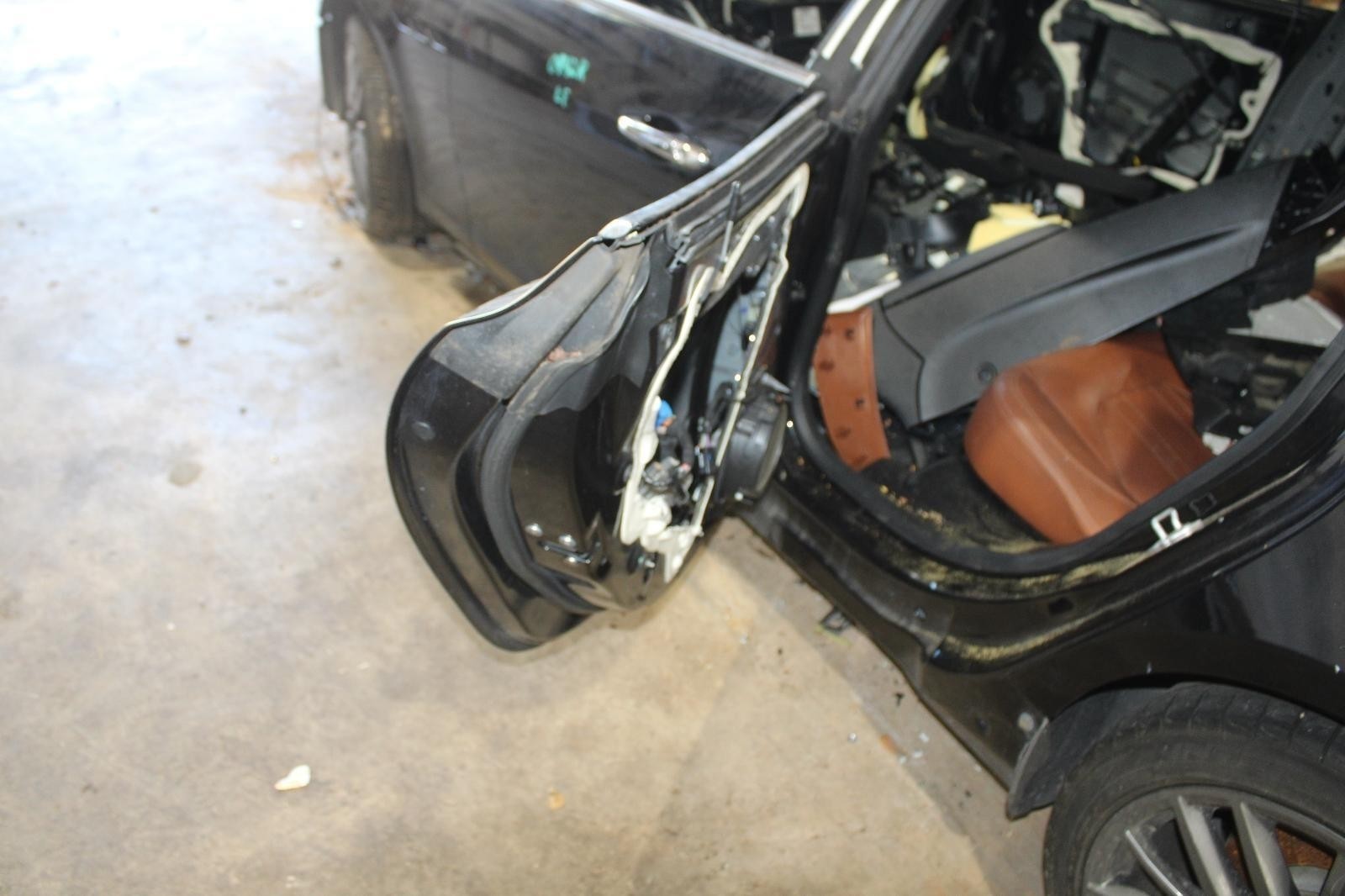 14-19 Ghibli Black Rear Driver Side Left LH Door Shell W/ Regulator OEM Factory