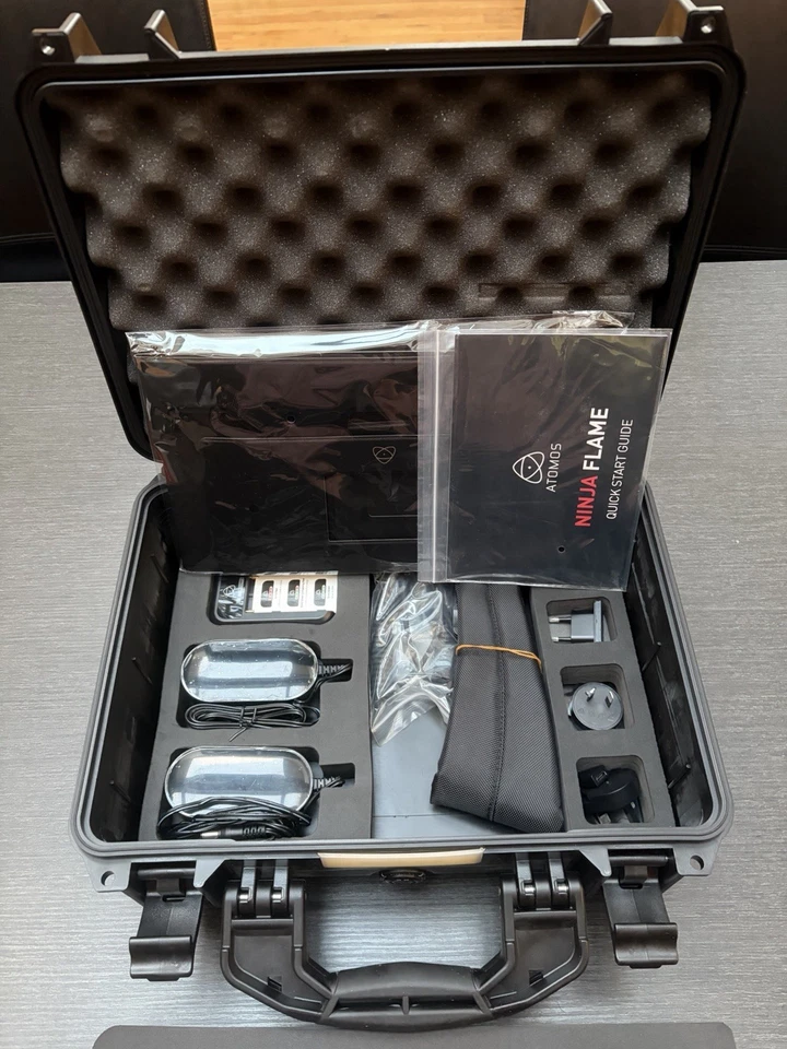 Monitor de Grabación Atomos Ninja Flame 7 4k HDR - Estuche Rígido Accesorio y Kit de Alimentación Foto 2 de 4