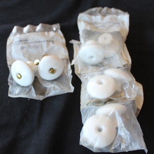 Lot of 8 Amerock Cabinet Knobs Porcelain BP707-30 NEW LOT OF 8 TOTAL NOS - Picture 2 of 5