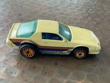 Hot Wheels 1983 Camaro Z-28 Off White W Orange Rims Metal Base Rare Colors