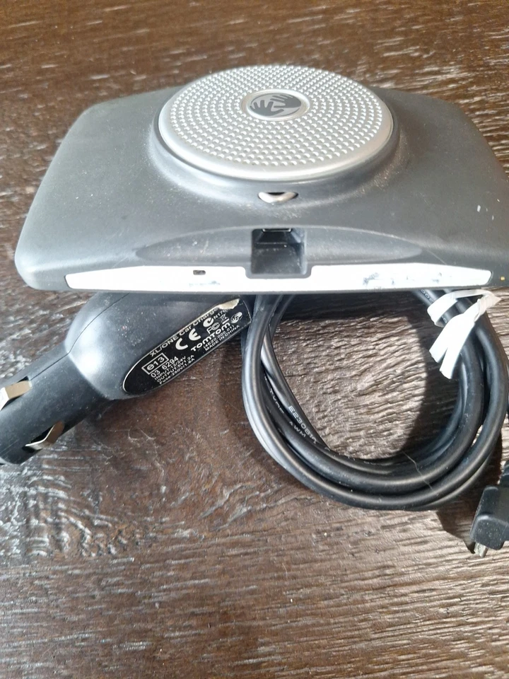 TomTom One(N14641) Black/Silver Portable GPS Monitor 3" Inch Screen tested works - Image 4 of 4