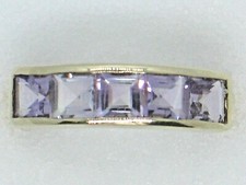 Amythst Ring mit quadratischem Schliff 