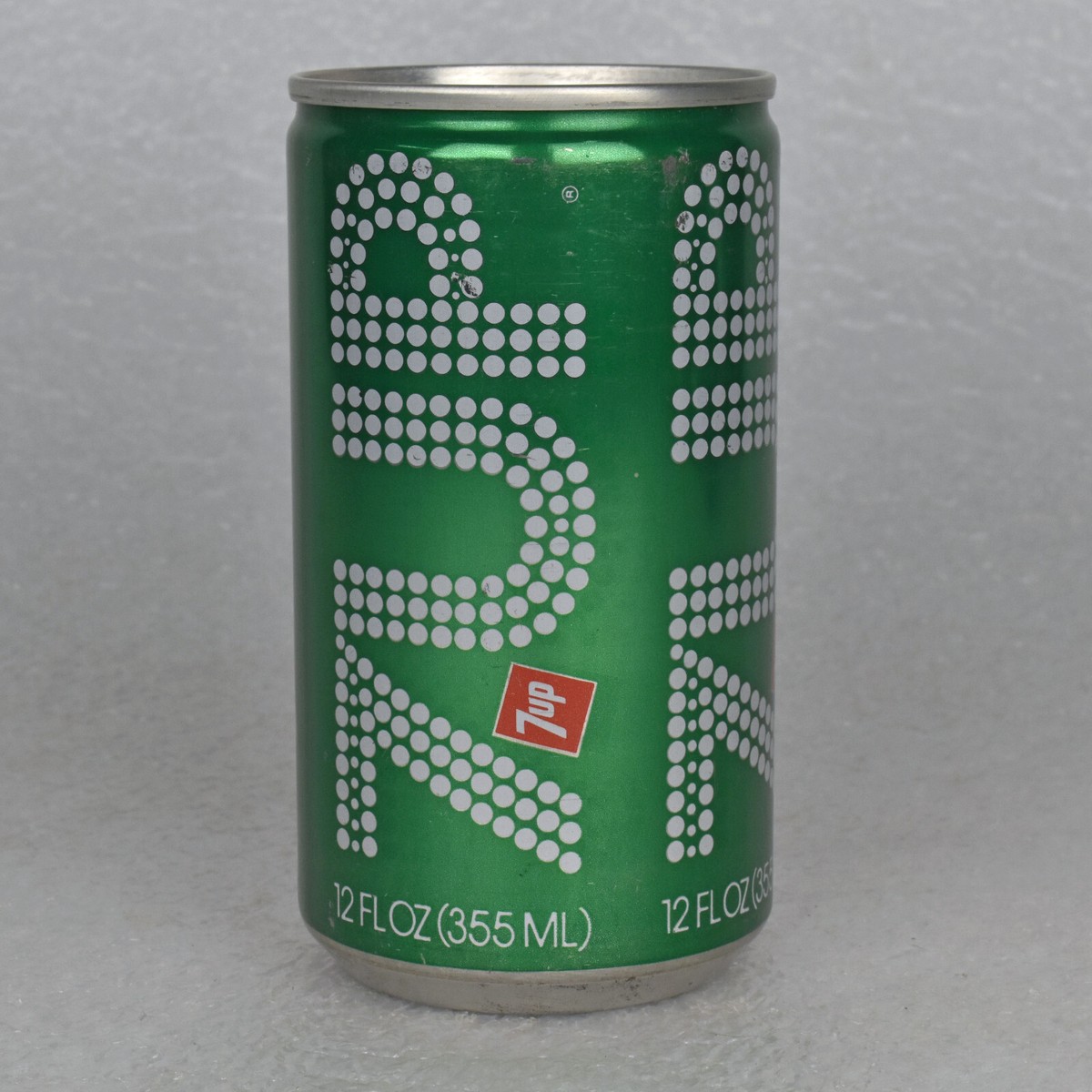 Ancien Pin's Publicitaire 7UP Shopper Stopper - Soda Pop Vintage