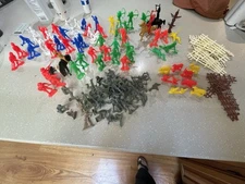 127 Piece Vintage Plastic Figurines  Variety *see description for details 