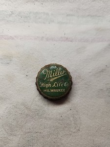 *Miller High Life Co. Milwaukee 1933-1935 Bottle Cap Cork Lined Good Condition**