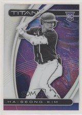 2021 Panini Chronicles Titan Holo Prizm Ha-Seong Kim #4 0mm5