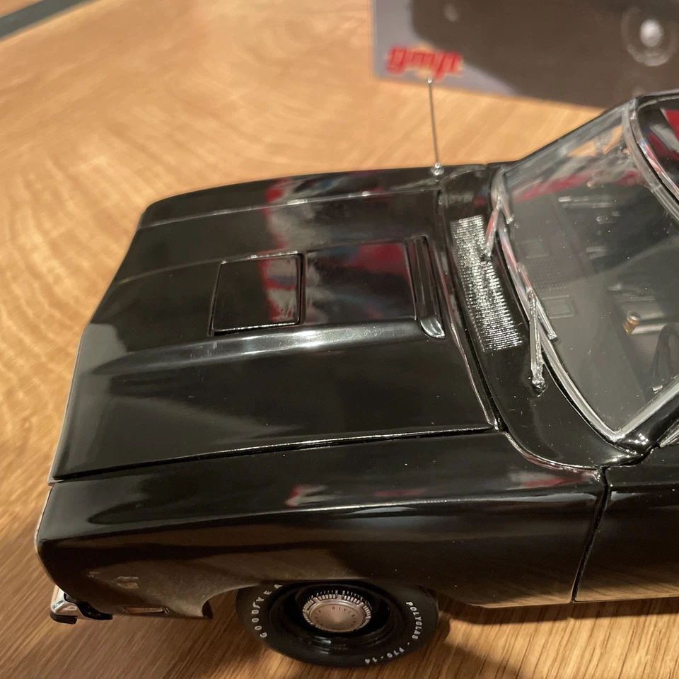 GMP 1/18 1970 Plymouth Road Runner Black RARE G1803109 - Image 3 of 4