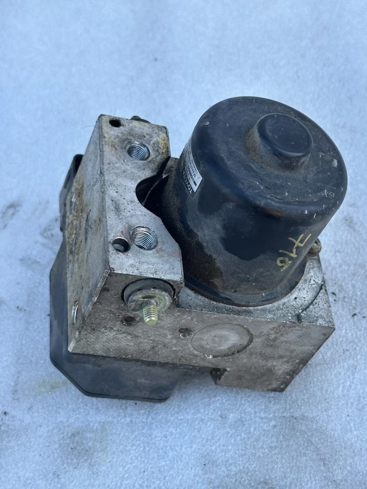 1997 LEXUS LS400 BOMBA ABS FREIO ANTIBLOQUEIO THRU 6/97 SEM TRAÇÃO 44510-24060 - Imagem 3 de 4