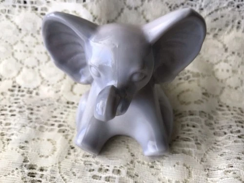 FENTON GLASS GRAY MARBLE ELEPHANT FIGURINE NFGS ..UNDECORATED…