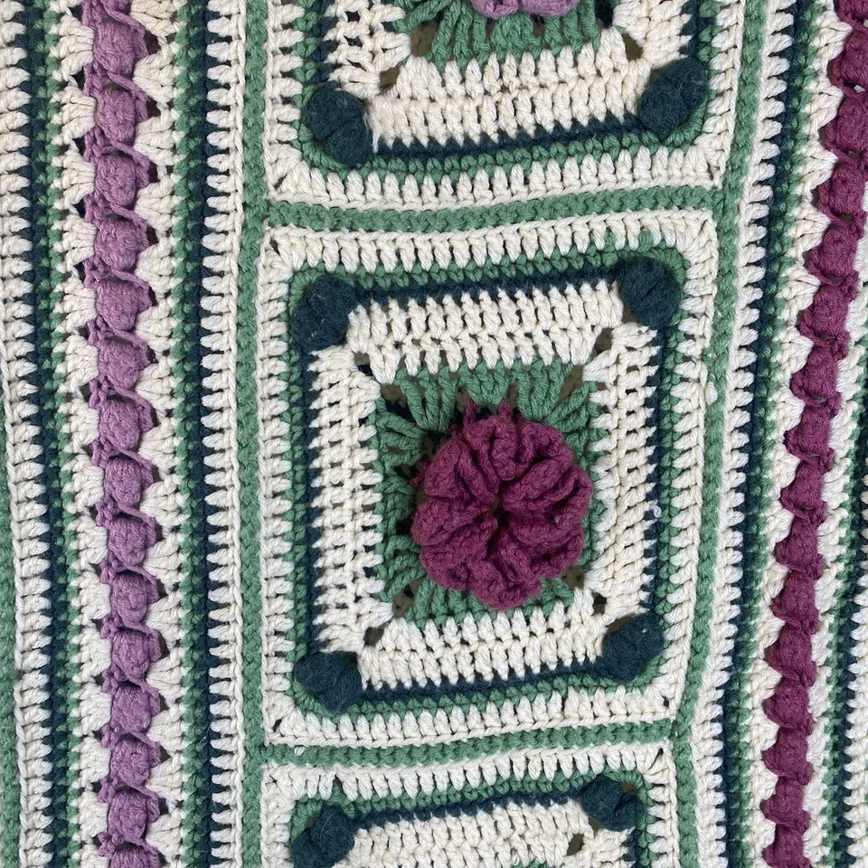 Manta cuadrada abuela vintage de ganchillo 3D lila púrpura y verde flor rosa Foto 4 de 4