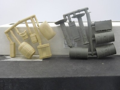 Conte Collectibles Boxes, Barrels, and other items  13 Pieces Still on the Sprue