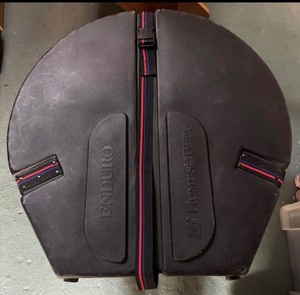 Set of Humes & Berg Enduro Drum cases Foam lined Black 22” , 13” , 16” & 14”