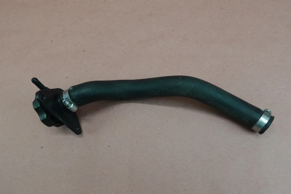 2001-2004 SUZUKI Intruder Volusia 800 VL800 THERMOSTAT CAP - Image 4 of 4