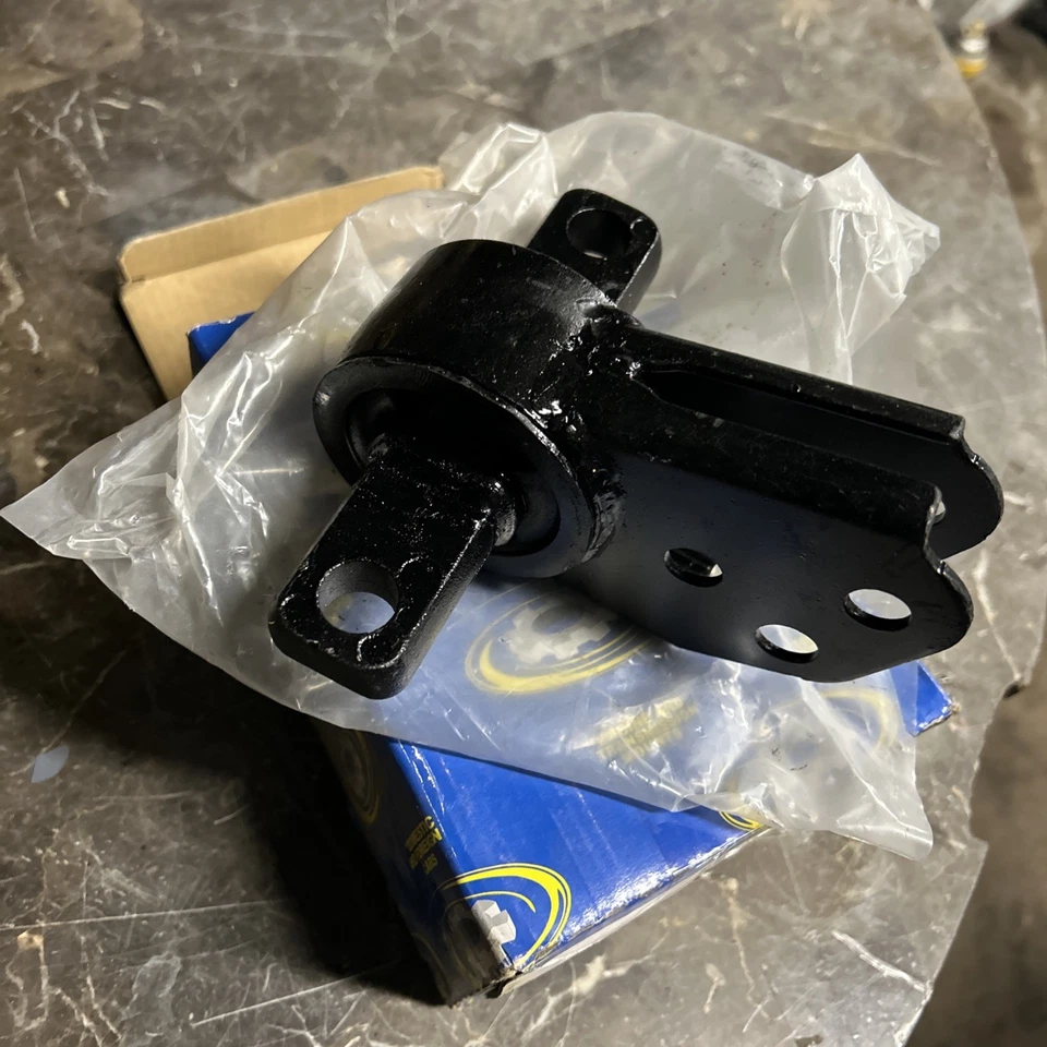 Componente de suspensión de repuesto OEM montaje diferencial DEA/TTPA A5528 Foto 2 de 2