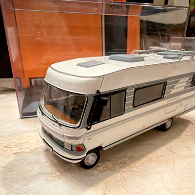 IXO Models Mercedes-Benz Hymermobil Type 650 1985 1:43 Diecast w/ Case