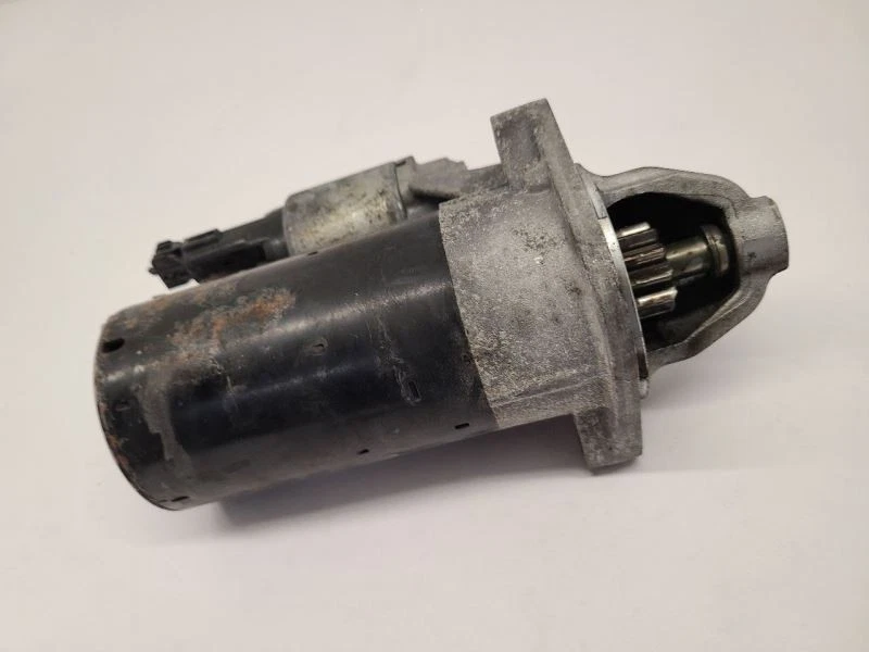 Motor de arranque KIA RIO 12-17 con parada y arranque automático del motor 361002B300 Foto 3 de 4