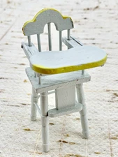 Vintage Concord Wooden Dollhouse High Chair Dollhouse Furniture 1:12