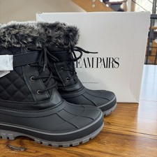 Dream Pairs Kids Snow Boots with Faux Fur Lining Black Size 4 NEW IN BOX
