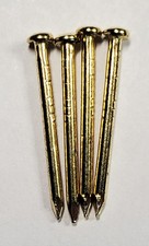 Clous de quincaillerie dorés 20 mm x 4