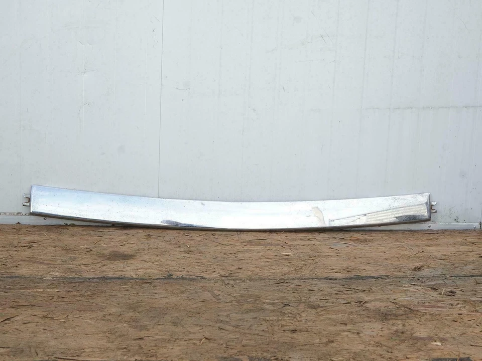 1981 - 1991 Mercedes Benz S Class Sel W126 Bumer Center Chrome Panel Rear Oem Foto 3 de 4