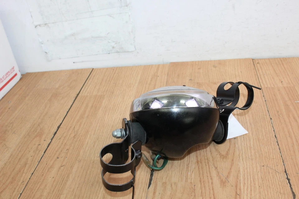 1978 年雅马哈 IT400E 车头灯带底座全新灯泡 — 第 3/4 张图片