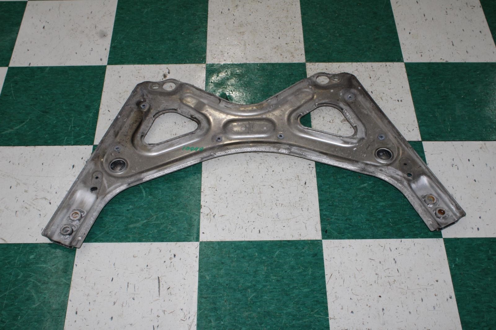 14-17 GHIBLI Front Lower Engine Cradle Crossmember Support Bracket Brace OEM WTY