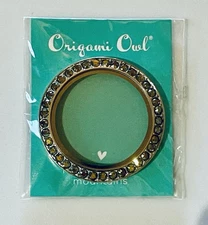 Origami Owl BZ4062 Slv Large Face w/Iridescent Green Crystals Locket Face BNIP