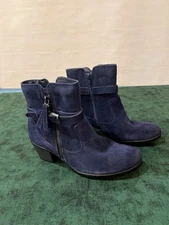 Earth Origins Tori Navy Blue Suede Water Repellent Ankle Boots, Size 7M